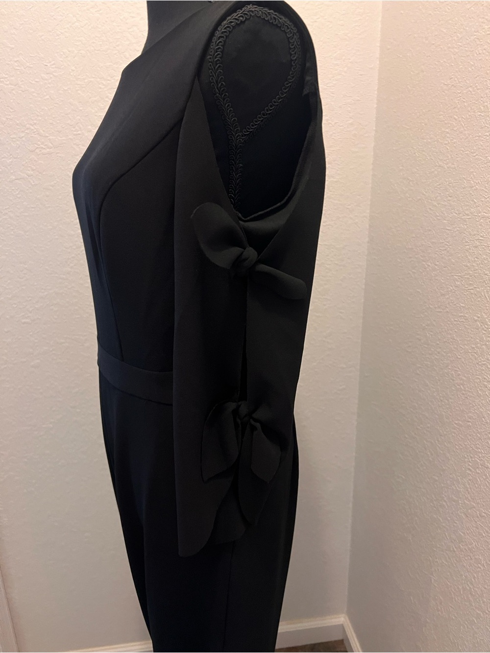 Donna Morgan Black Bow Detail Women's jumpsuit